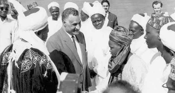 ملف:عبد الناصر مع قادة نيجيريا بعد انتهاء الحرب الأهلية النيجيرية.jpg