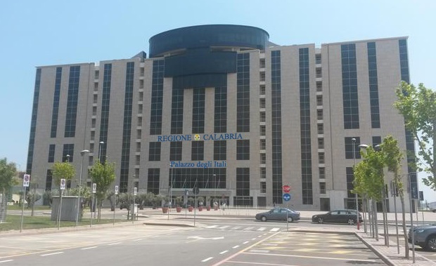 ملف:Palazzo degli Itali - Catanzaro.jpg