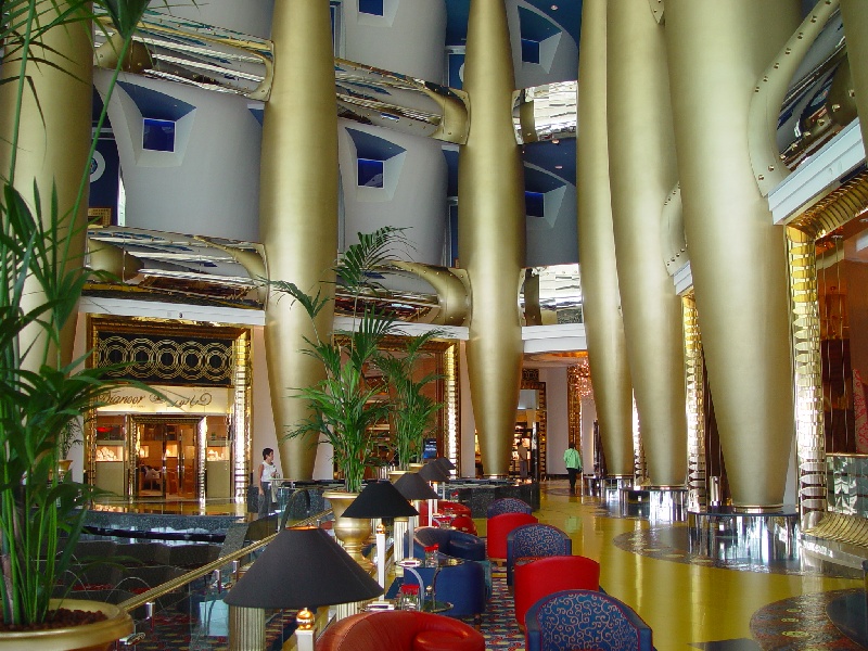ملف:Burjalarab inside2.jpg