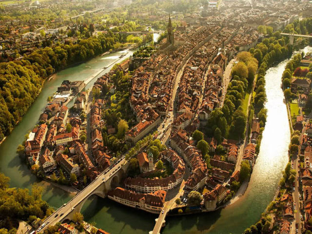 ملف:Beautiful Bern from above.jpg