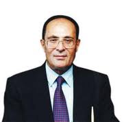 الوزير محمود أبو زيد.jpg