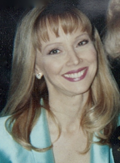 ملف:Shelley Long with Terrie Frankel 1996 Cable Ace Awards (cropped).jpg