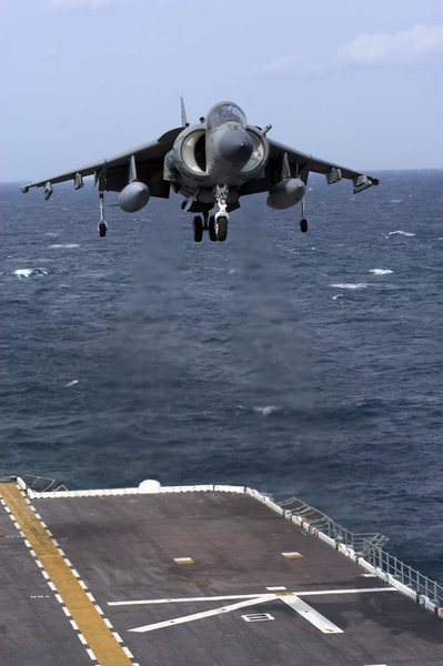 ملف:AV-8B Harrier II.jpg