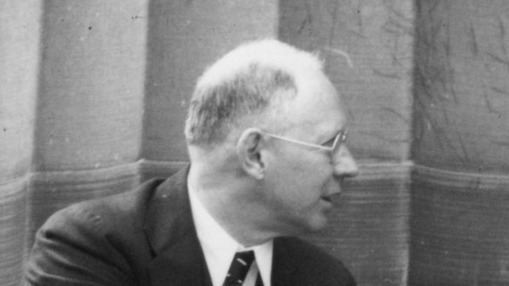 ملف:Clark Leonard Hull.jpg