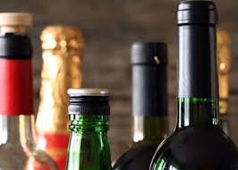 زجاجات مشروبات كحولية.jpg