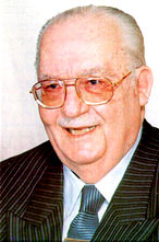 ثروت أباظة.jpg