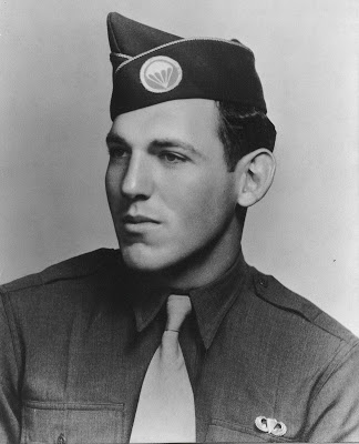 ملف:US Sergeant Edward Tipper.jpg