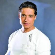 عامر منيب.jpg