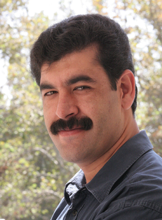 الكاتب يوسف عليخاني