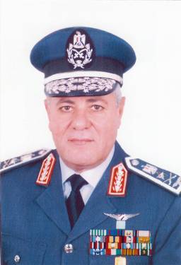 الفريق رضا حافظ.jpg