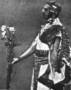 ملف:Samuel Liddell MacGregor Mathers in Egyptian getup.jpg