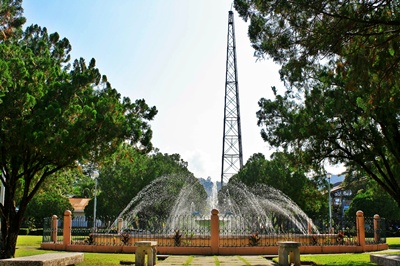 ملف:American Wireless Communication Tower at Kalamansig.jpg