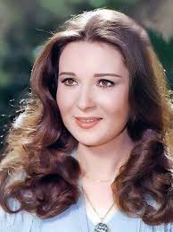 نورا الممثلة.jpg