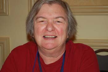 ملف:Suzy McKee Charnas.jpg