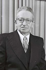 Yitzhak Ben-Zvi.jpg