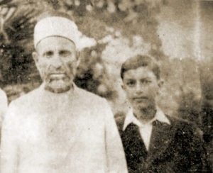 كريم مروة في صغرة مع والده