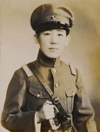 ملف:Gen Yoshiko Kawashima.jpg