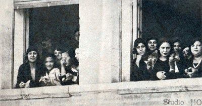 ملف:متظاهرات ضد دستور صدقي في قسم أول طنطا 17مايو1931.jpg