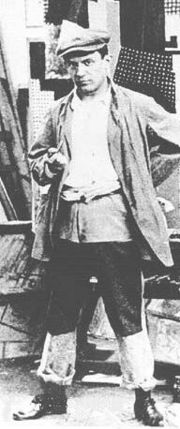 PabloPicasso1916 (photo).jpg
