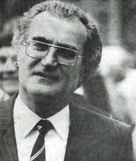 ملف:Georges Fillioud 1981 (cropped).png