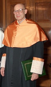 ملف:Julian Lincoln Simon.jpg