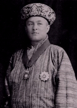 Bhutan-Jigme-Wangchuck.jpg