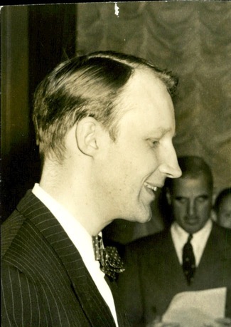 ملف:Knut Ahnlund, 1956 (cropped).jpg