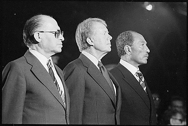 ملف:Begin, Carter and Sadat at Camp David 1978.jpg