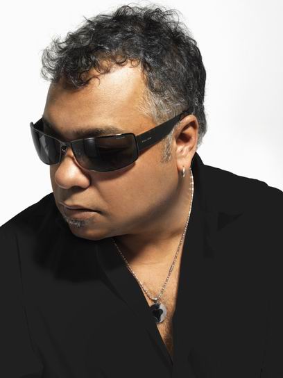 ملف:Jean-Paul 'Bluey' Maunick.jpg