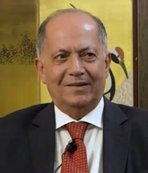 السفير أحمد فتح الله.jpg