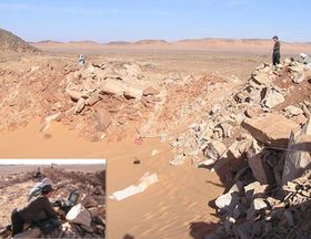 أفراد البعثة المصرية الايطالية يستخدمون الرادار لتحديد أبعاد فوهة كامل.