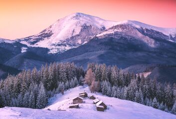 Petros - a peak in the Chornohora with height of 2،020 متر (6،630 ft)