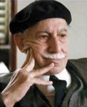 صورة غير مؤرخة لتوفيق الحكيم