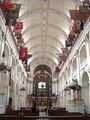 According to an old tradition, war trophies decorate the vault of the chapel of Saint-Louis-des-Invalides.