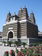Five Pagoda temple (1727) في خوخ‌خوت