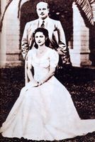 الملك فاروق والملكة فريدة.