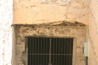 KV3 entrance valley of the kings.jpg