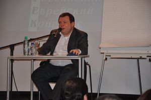 Mikhail Fridman by Anton Nossik.JPG