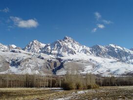 Demirkazik Crest of Aladag Mountains in Nigde Turkey.jpg