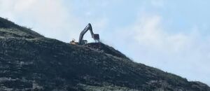 آليات تابعة للجيش الإسرائيلي بعمليات حفر وتدشيم في تل أحمر غربي بمحيط بلدة كودنة في ريف القنيطرة 3 يناير 2025