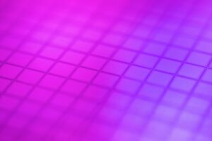 رقاقة سليكون بقطر 300 مليمتر خلال تدشين مصنع الرقاقات "إنفنيون تكنولوجيز إيه جي 300" في فيلاش، النمسا.