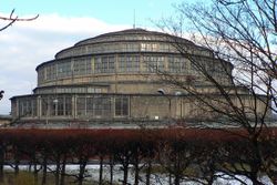 مبنى البلدية.