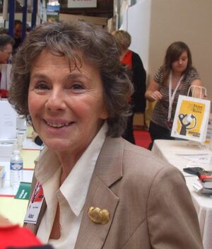 Kenizé Mourad à la foire du livre 2010 de Brive la Gaillarde.jpg