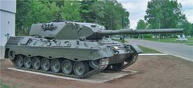 Leopard1 cfb borden 2.JPG