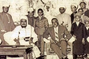 أحمد حميد الدين مع جمال عبد الناصر عام 1960