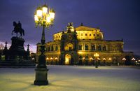 Semperoper Dresden.jpg