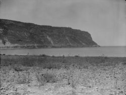1920 picture of Ras ash-Shaq'a, taken from the coast of al-Heri