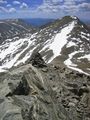 Grays Peak at 4،352 متر (14،278 ft) elevation in كولورادو is the highest point on the Continental Divide in North America.