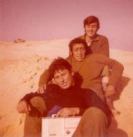 أفراد من حامية الموقع