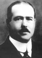 والتر سوتون (يسار) وتيودور بوڤري (يمين) طور كل منهم على حدة نظرية الصبغيات المورثة 1902.